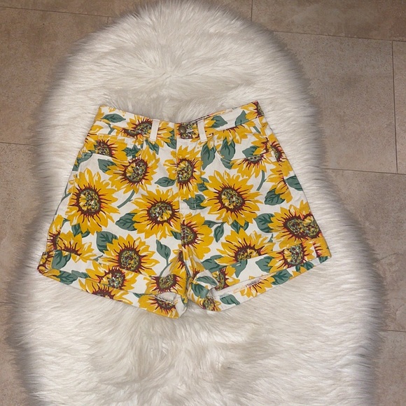 American Apparel Sunflower Print Denim Shorts - Picture 6 of 13